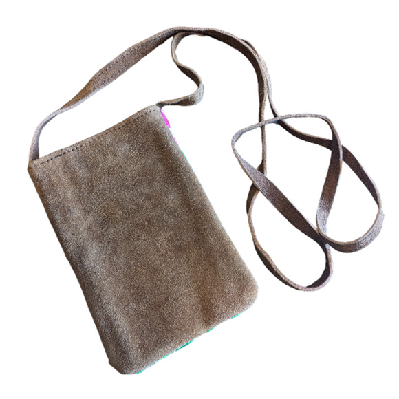 Jühue Artesanal Small Handmade Leather Embroidered Boho Crossbody - Picture 3 of 6